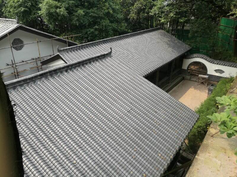 使用用液压设备高温压制成型,传承烧结筒瓦和小青瓦的中式经典瓦型